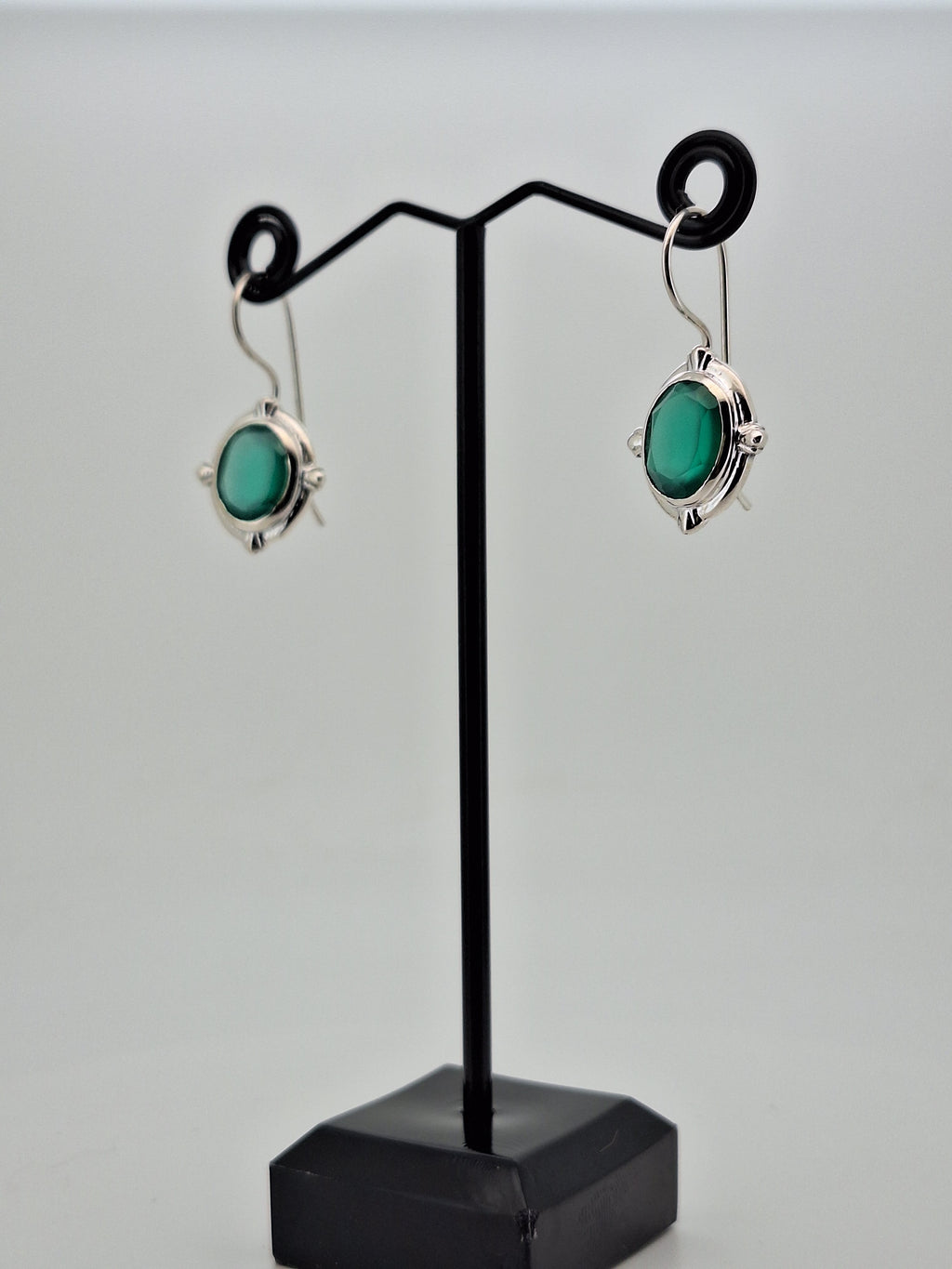 Green Onyx Faceted Oval Earrings