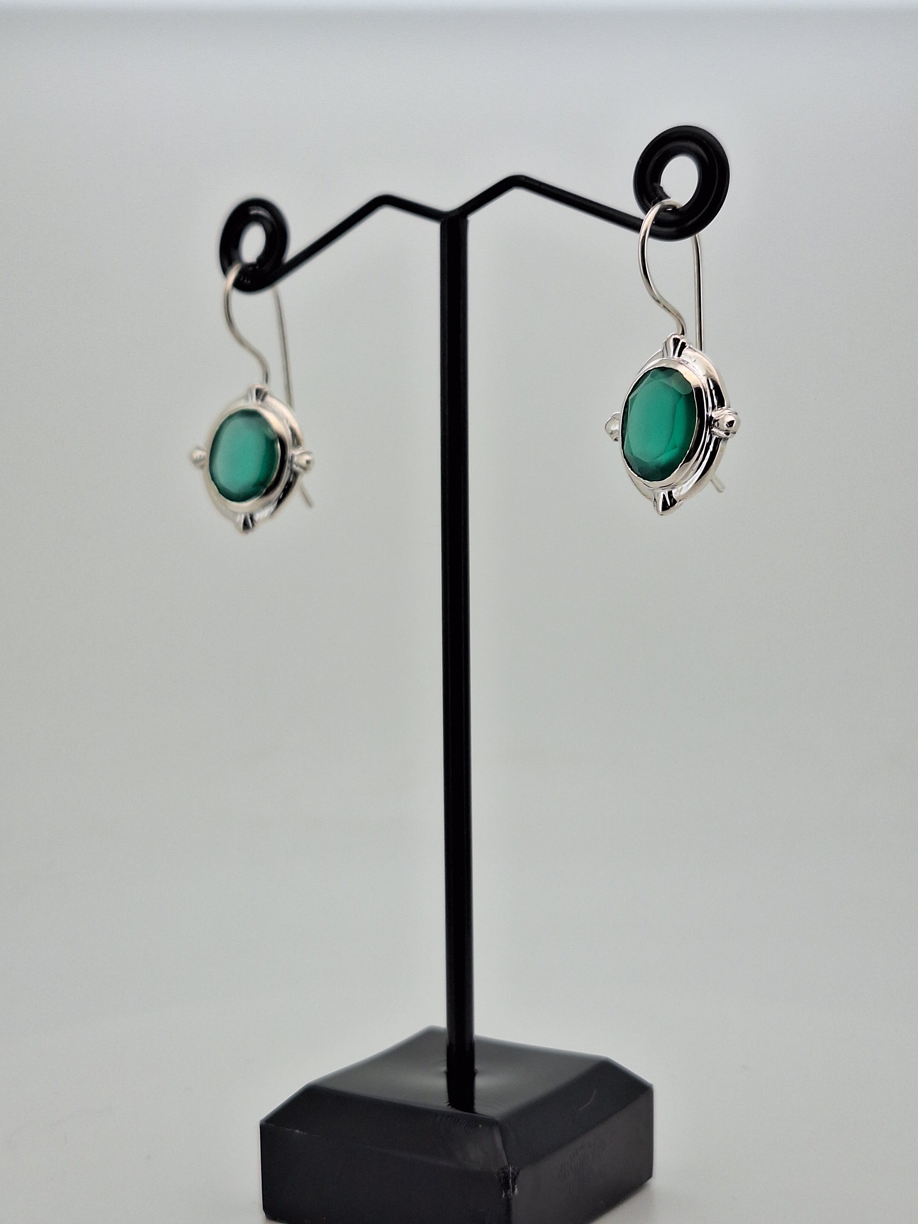 Green Onyx Faceted Oval Earrings