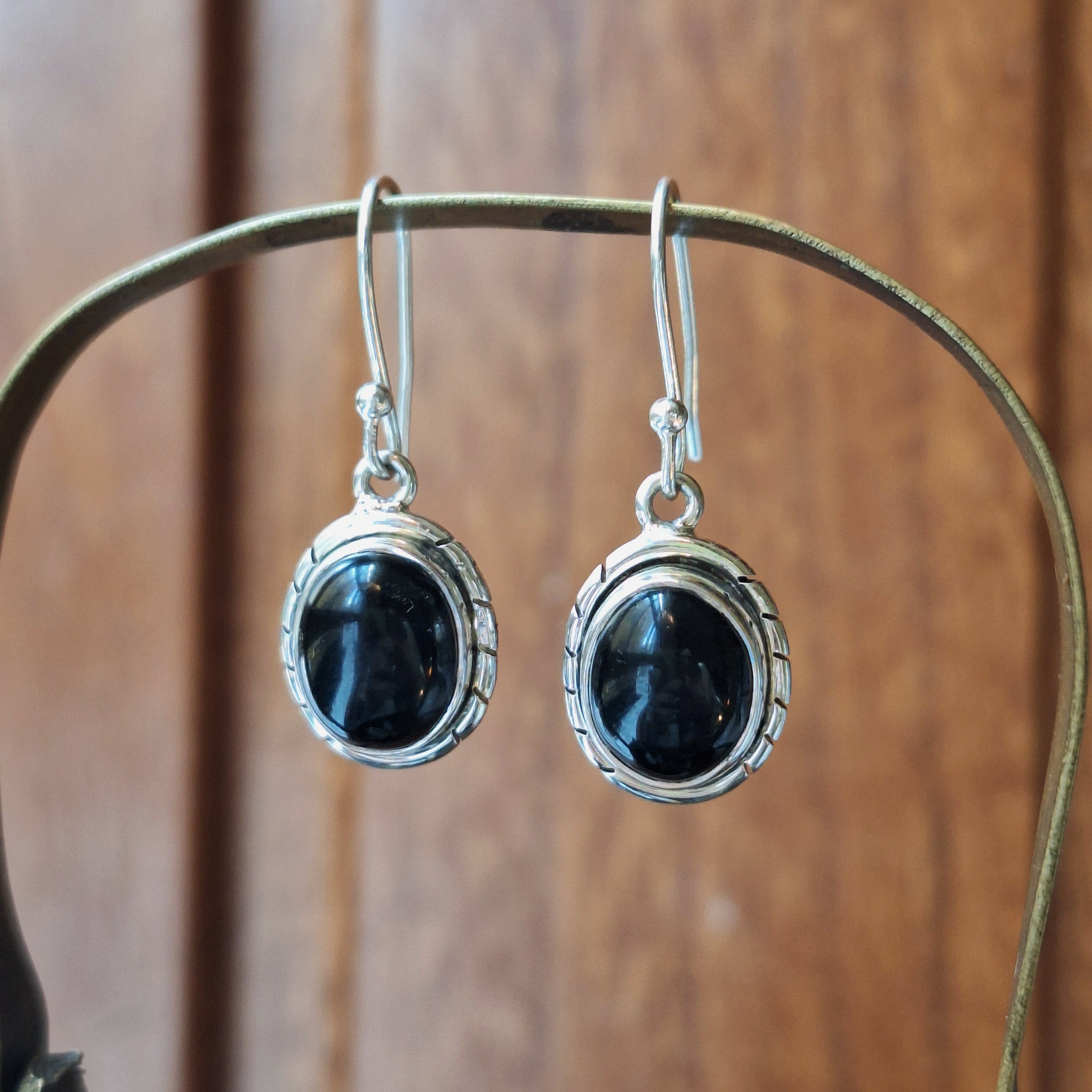Black Onyx Oval Rope Detail Earrings
