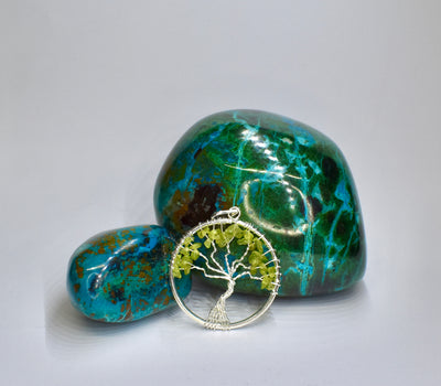 5cm x 5cm Green Peridot Tree of Life Pendant in Silver