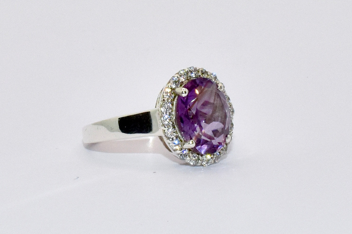 Amethyst Premium Gemstone Oval Ring