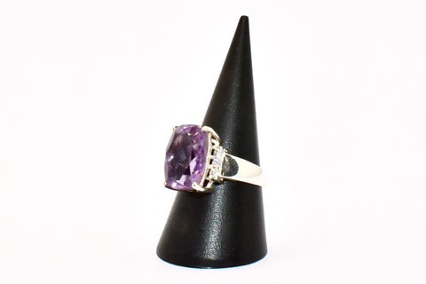 Amethyst Premium Gemstone Oblong Ring