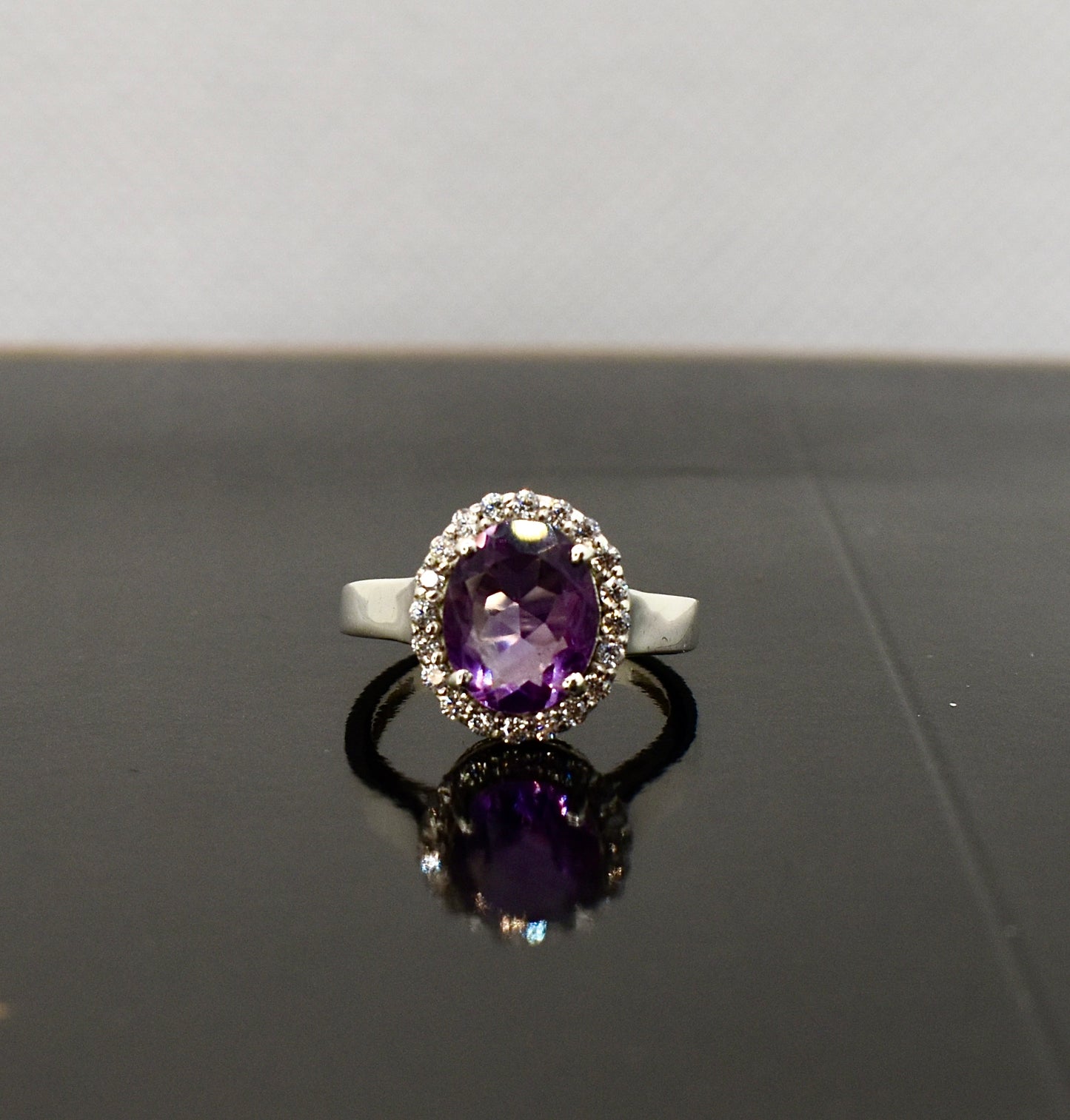 Amethyst Premium Gemstone Oval Ring