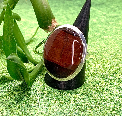Red Tiger's Oval Eye Ring