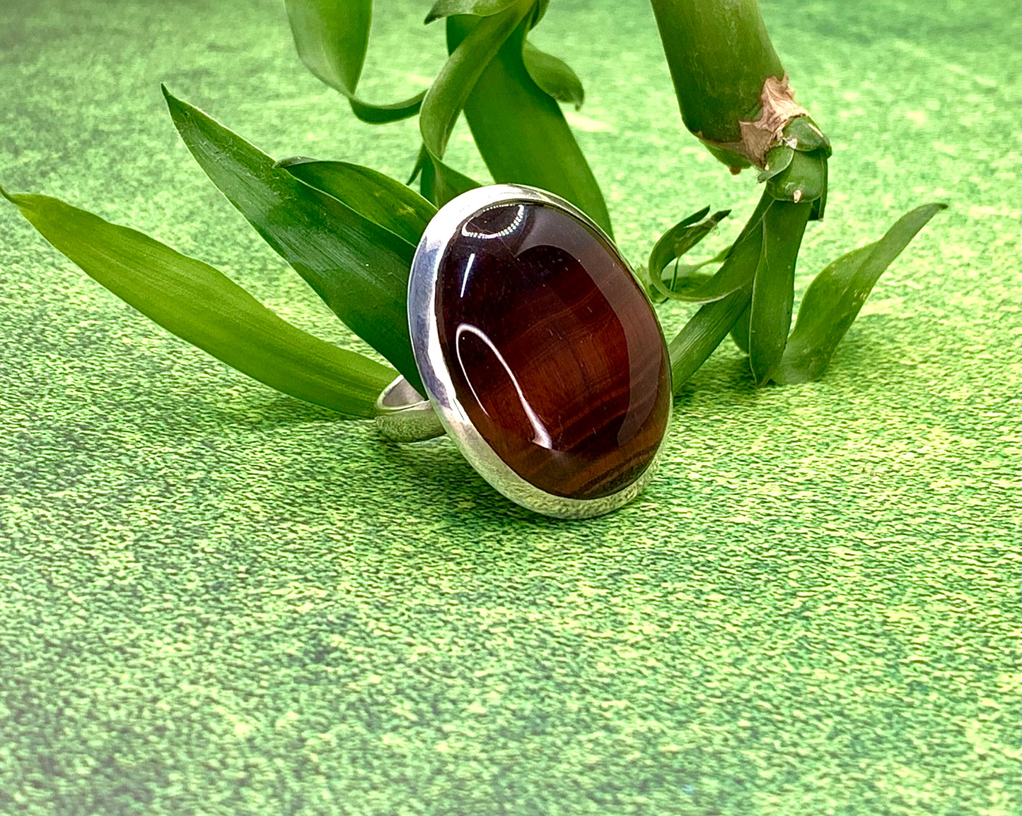 Red Tiger's Oval Eye Ring
